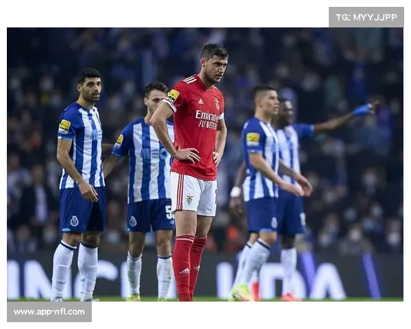 阿贾克斯四连败小组垫底 下轮迎战本菲卡