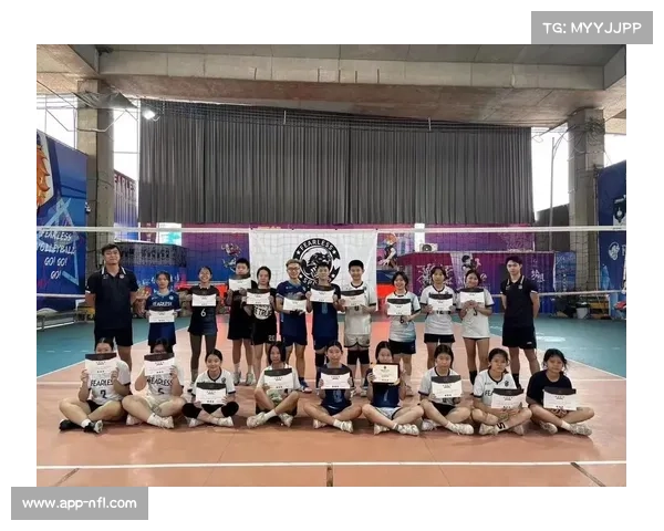 草原“村排”夏令营设“儿童排球启蒙营”，组建亲子排球队