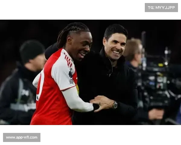 阿森纳埃泽：揭秘戴帽秘诀与阿尔特塔战术体系的完美融合