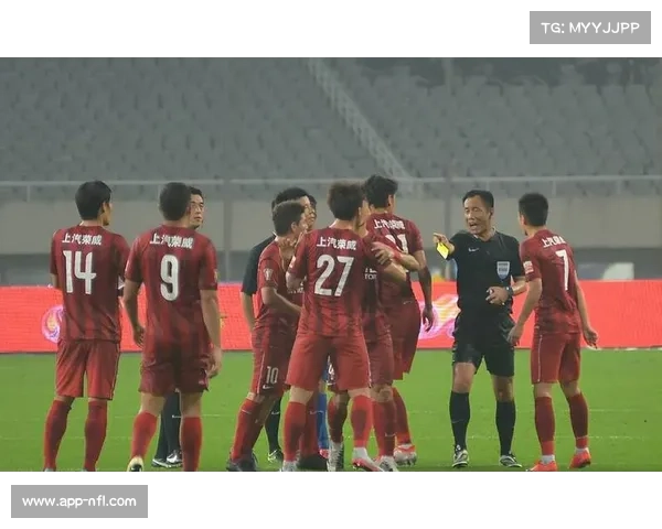 足坛反腐风暴持续净化发展环境，球迷心态日渐从容理性