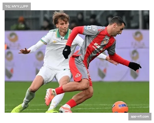 罗马主场3-0完胜克雷莫内塞,克里斯坦特回头望月打破僵局